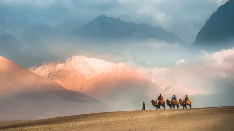 Kinh nghiệm du lịch Ladakh – Các địa điểm du lịch Ladakh đẹp nhất