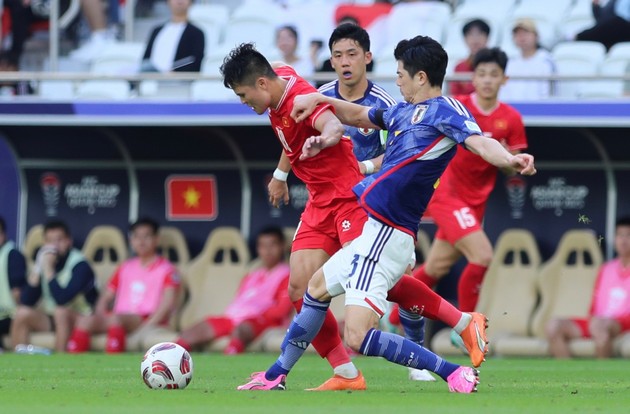 Phạm Tuấn Hải ghi bàn nâng tỷ số cho Việt Nam trước Nhật Bản tại Asian Cup Qatar 2023
