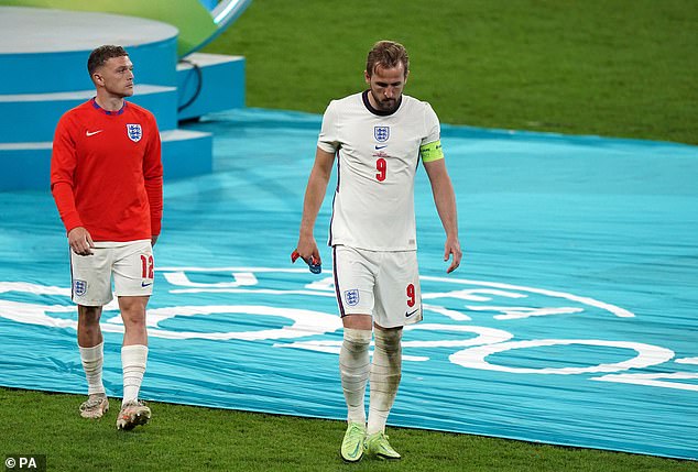 Kane thất bại trong trận chung kết Euro 2020 cùng tuyển Anh