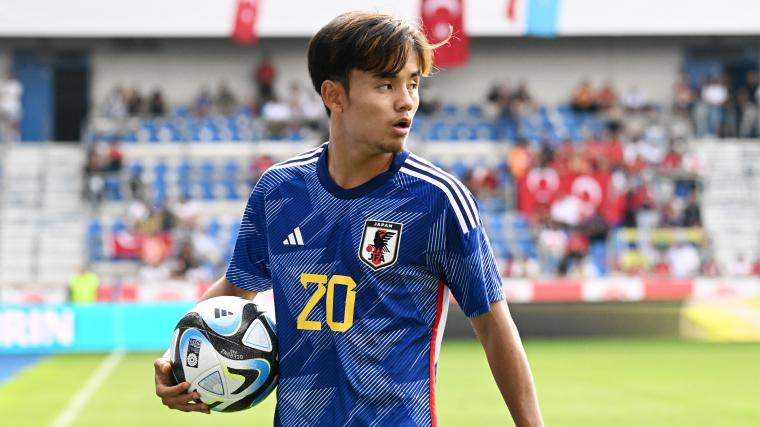 Takefusa Kubo khen ngợi màn trình diễn của đội tuyển Việt Nam tại Asian Cup 2023